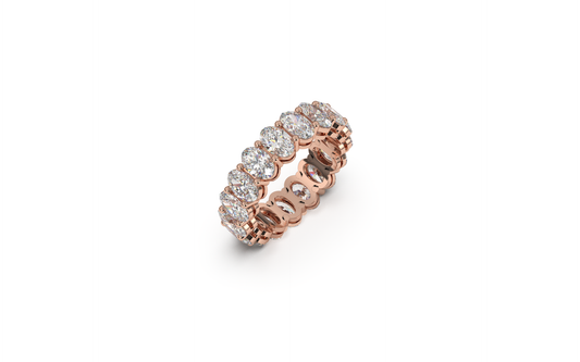 טבעת איטרניטי משובצת יהלומים אובלים